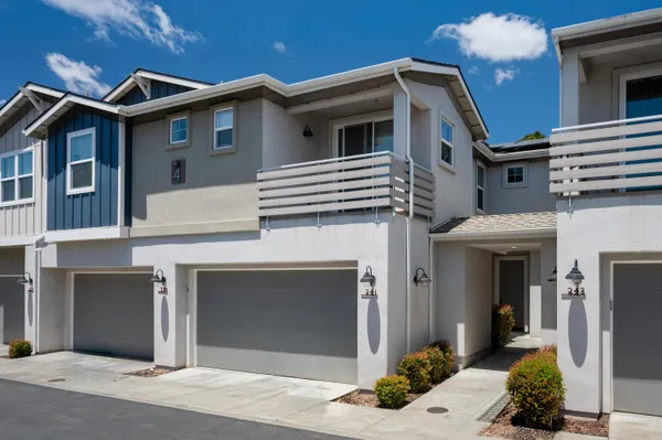 $738,000 | 241 Deming Way, Buellton, CA 93427