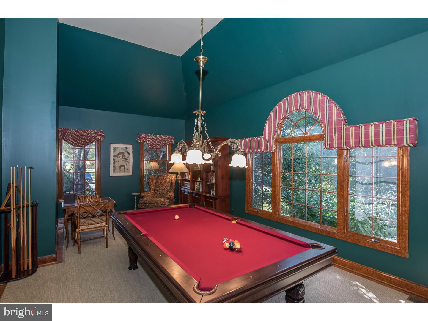 2119 Inverness Lane Berwyn, PA 19312 - Photo 8 of 25 Gallery Image 8