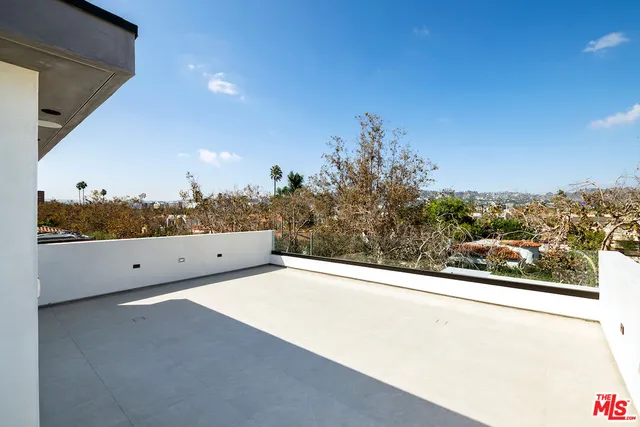 a view of a terrace view