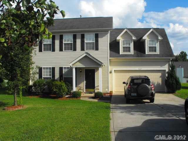 5607 Falls Ridge Lane Charlotte, NC 28269 - Photo 2 of 35