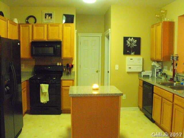 5607 Falls Ridge Lane Charlotte, NC 28269 - Photo 11 of 35