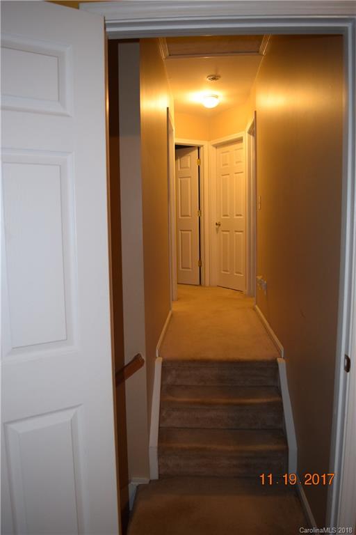 5607 Falls Ridge Lane Charlotte, NC 28269 - Photo 16 of 35