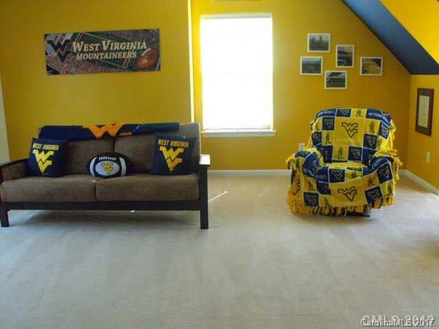 5607 Falls Ridge Lane Charlotte, NC 28269 - Photo 7 of 35
