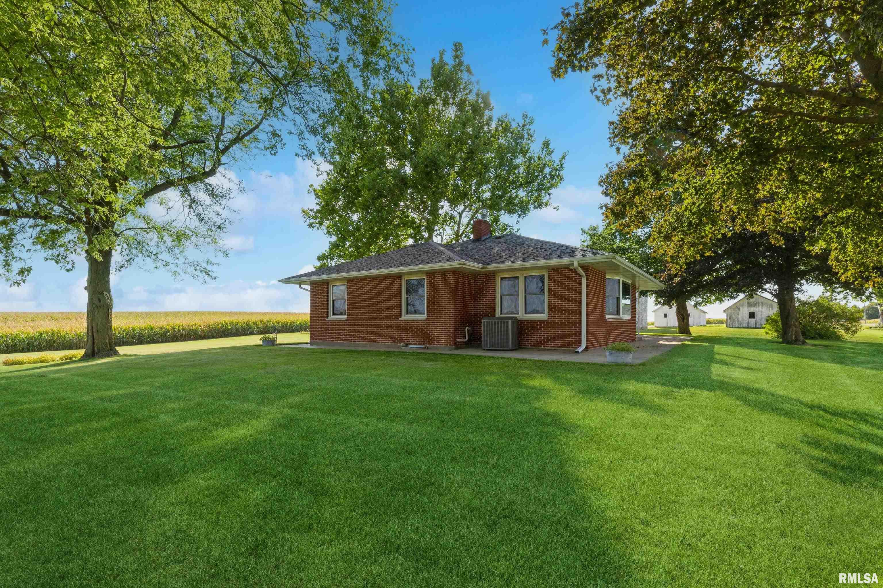 6975 Harvey Road Fulton, IL 61252 - Photo 2 of 35
