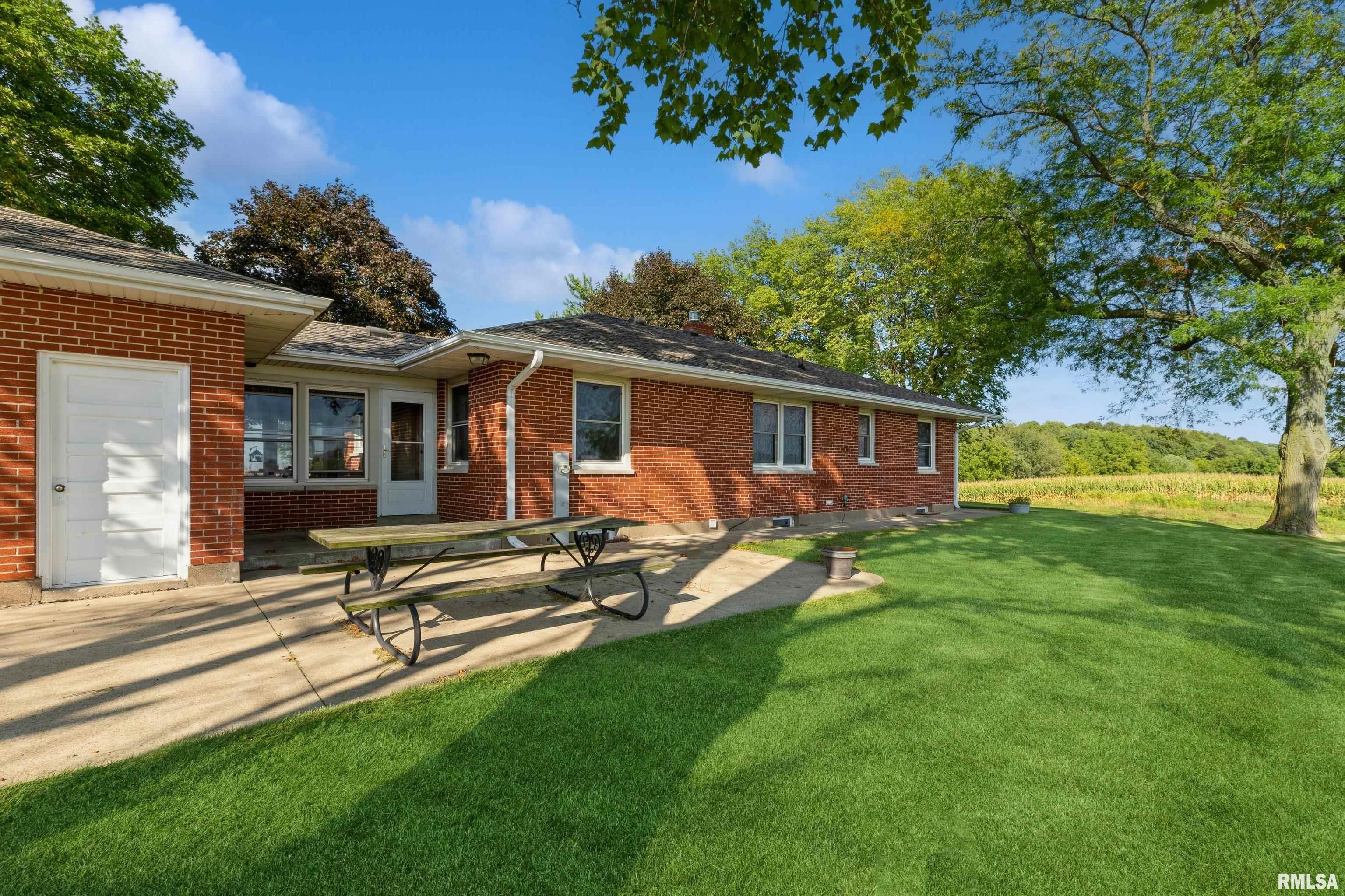 6975 Harvey Road Fulton, IL 61252 - Photo 5 of 35