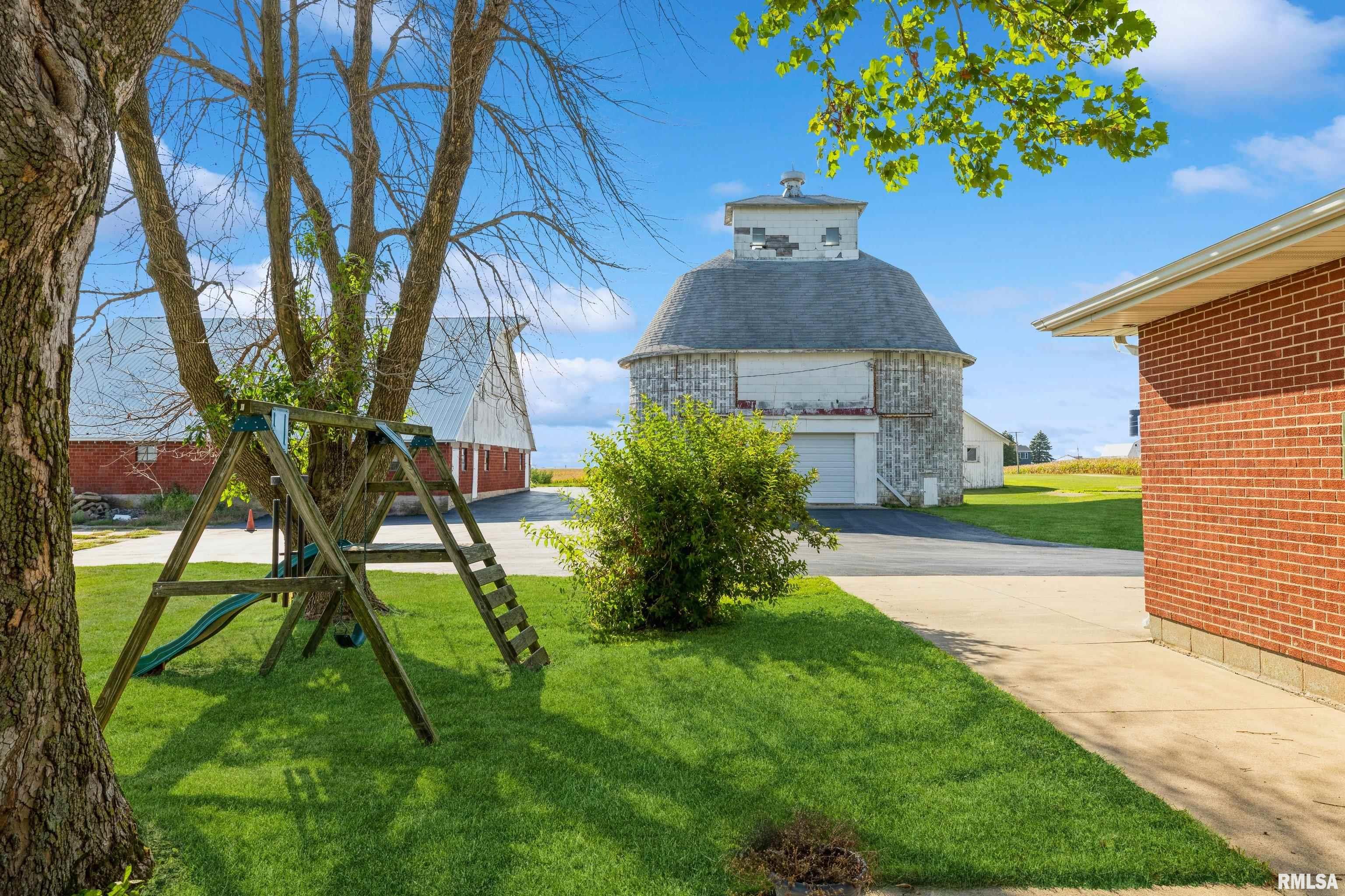 6975 Harvey Road Fulton, IL 61252 - Photo 6 of 35