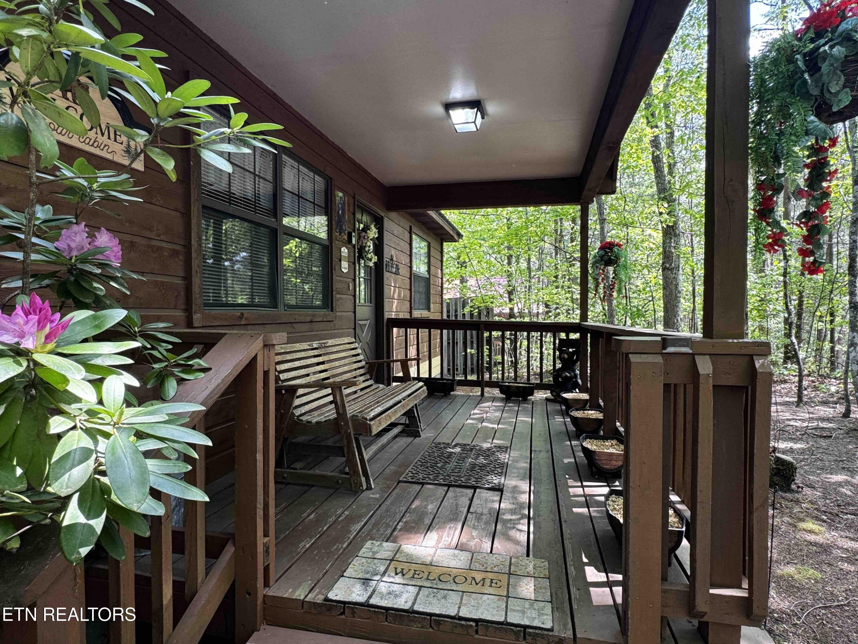 653 Oaks View Court Pigeon Forge, TN 37863 - Photo 42 of 49 FrtPorch