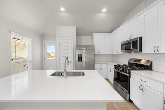 $270,000 | 137 Appleberry Lane, Elgin, TX 78621