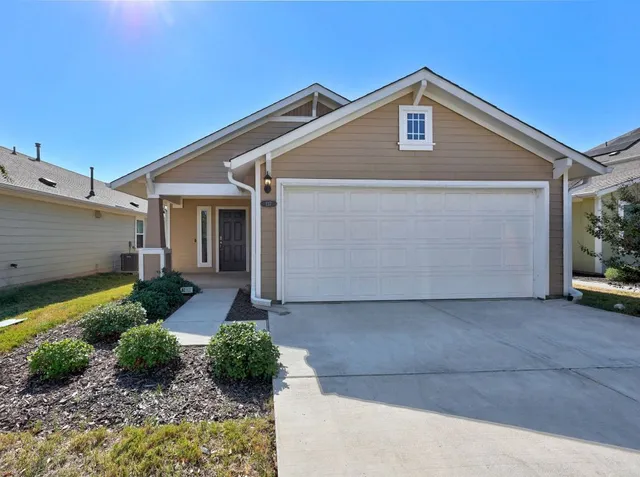 $270,000 | 137 Appleberry Lane, Elgin, TX 78621