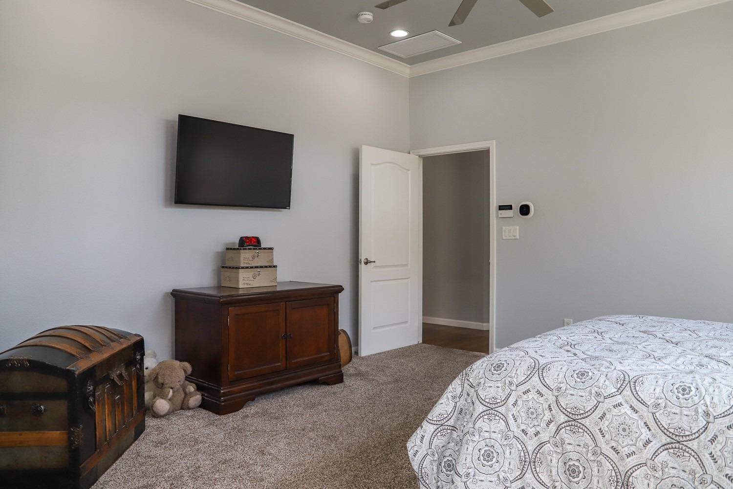 1006 Lorene Avenue Fowler, CA 93625 - Photo 15 of 29