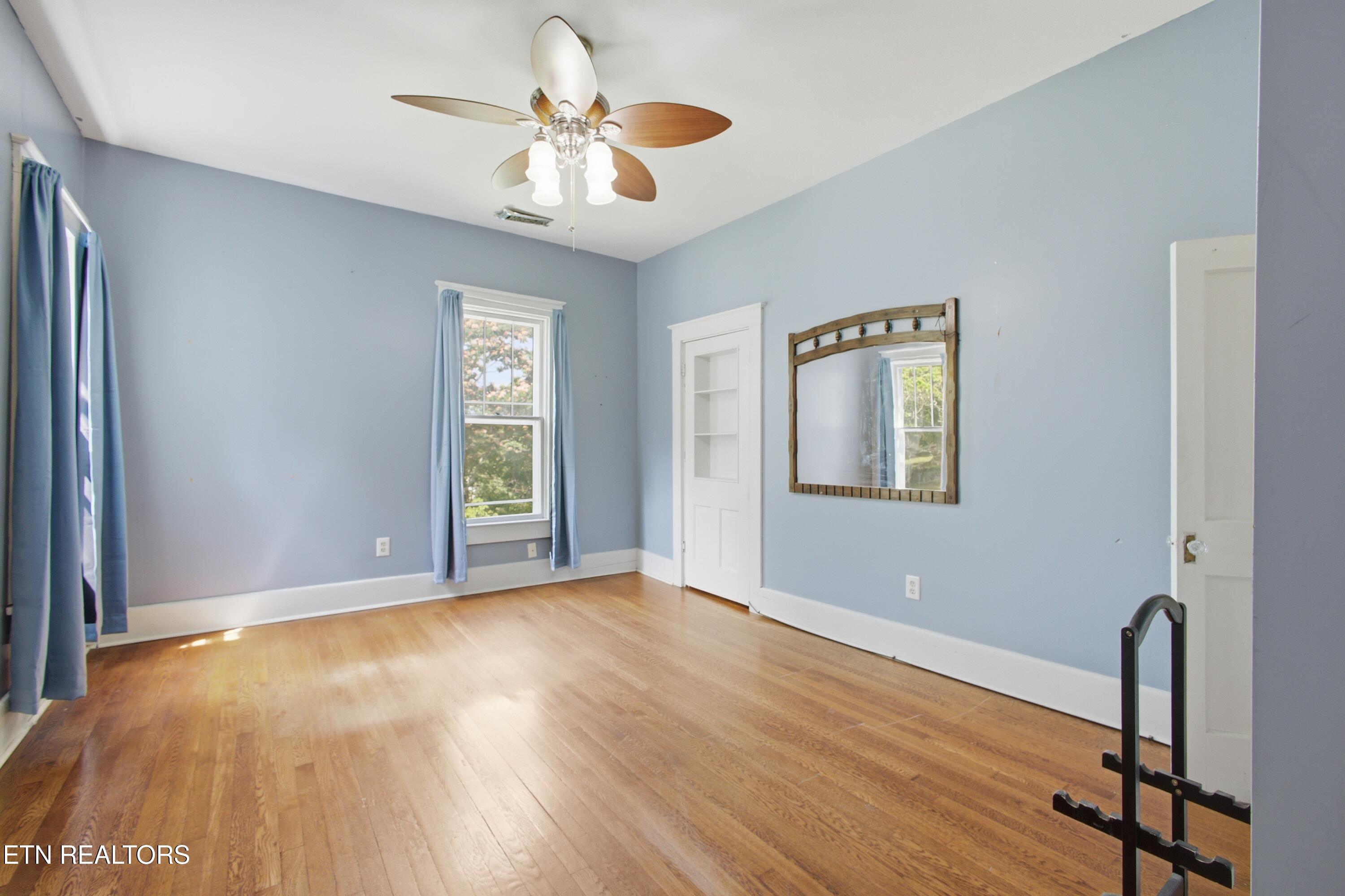 421 Cumberland Street Harriman, TN 37748 - Photo 12 of 42 SPOT5725