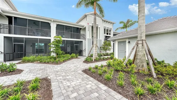 $7,500 | 12550 Galapagos Court, Unit 206, Venice, FL 34293