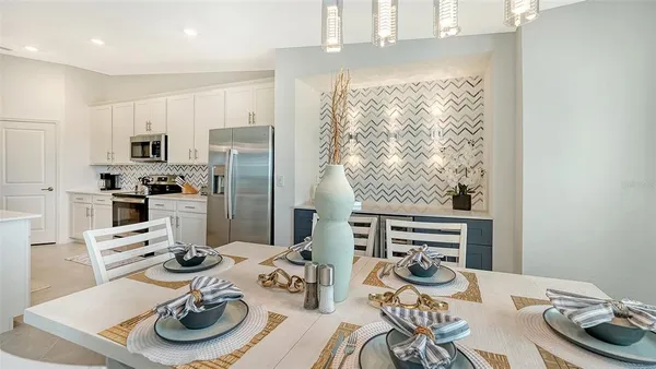 $7,500 | 12550 Galapagos Court, Unit 206, Venice, FL 34293