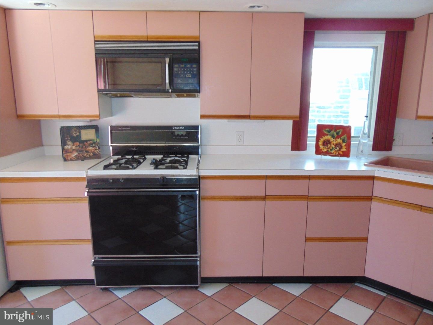 303 South State Road Upper Darby, PA 19082 - Photo 9 of 24 Kitchen