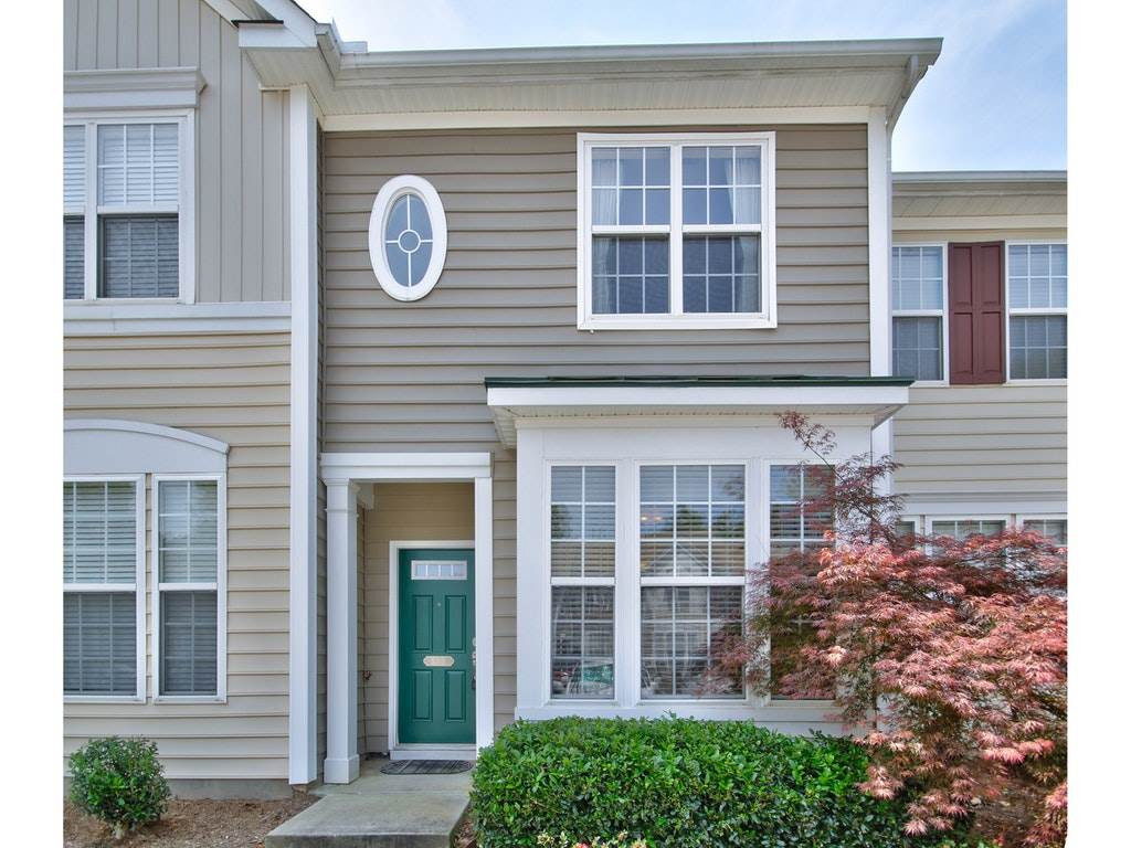 5315 Crescentview Parkway Raleigh, NC 27606 - Photo 2 of 25 Photo 2