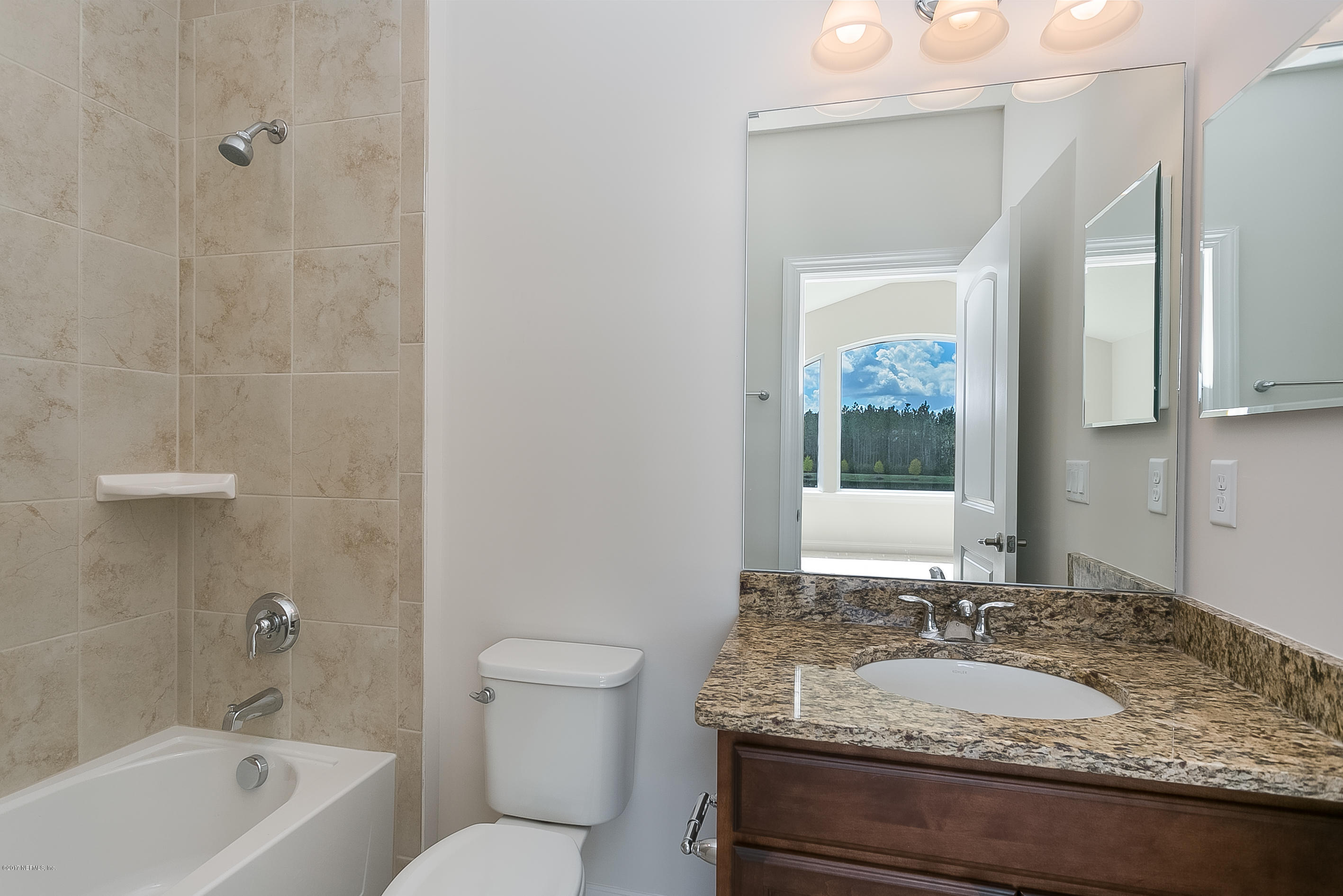 182 Dock House Road St. Johns, FL 32259 - Photo 21 of 25 Bonus Bathroom