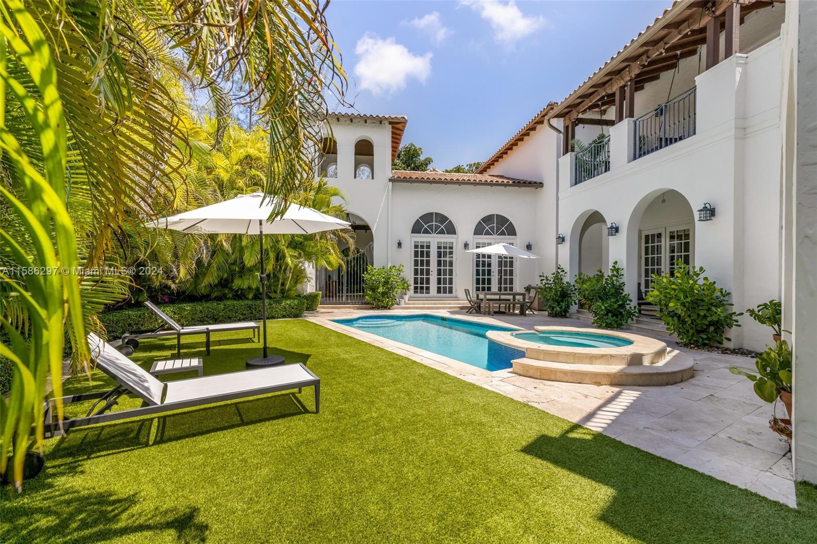 200 Ridgewood Road Coral Gables, FL 33133 - Photo 12 of 70