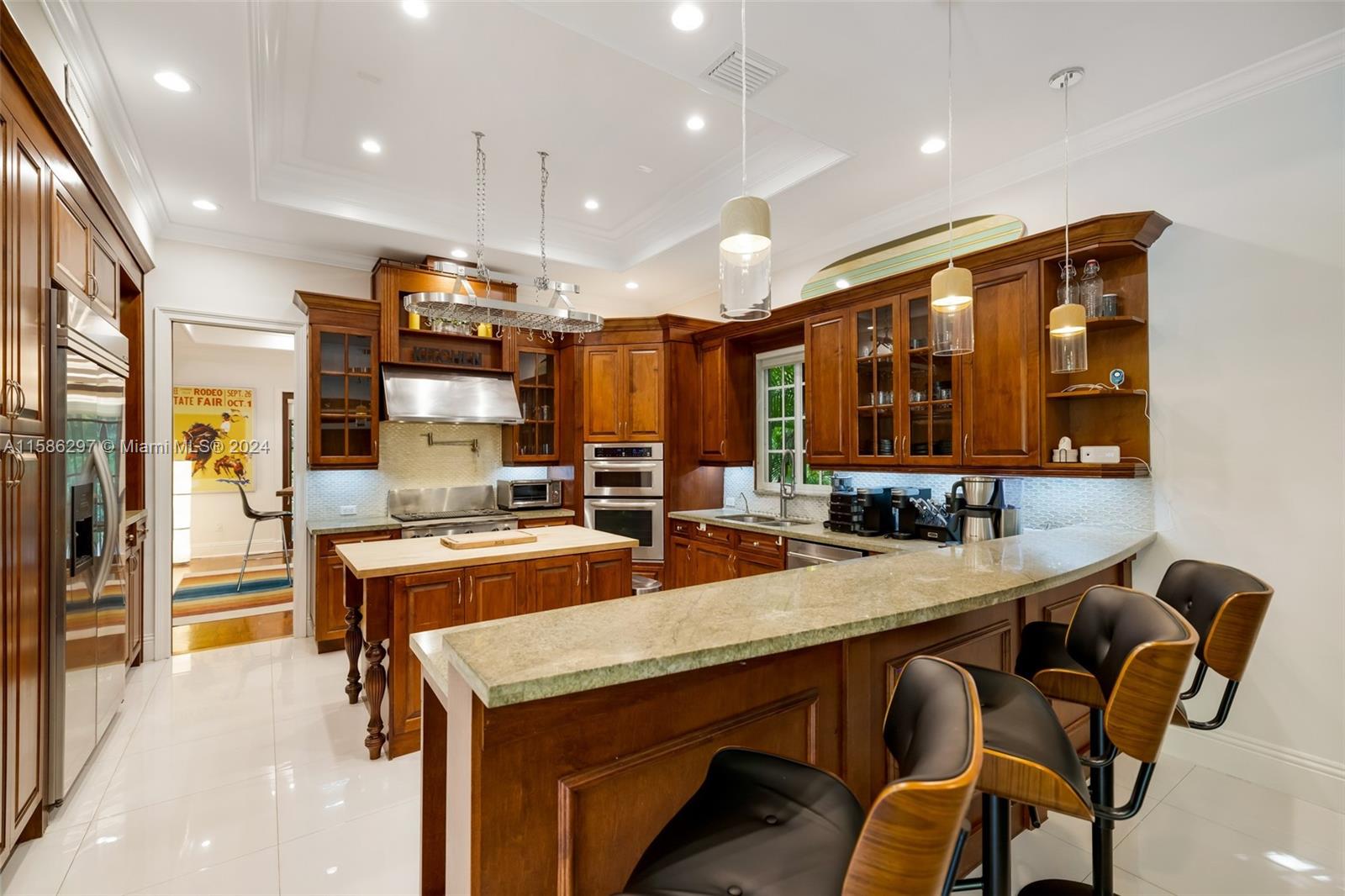 200 Ridgewood Road Coral Gables, FL 33133 - Photo 29 of 70