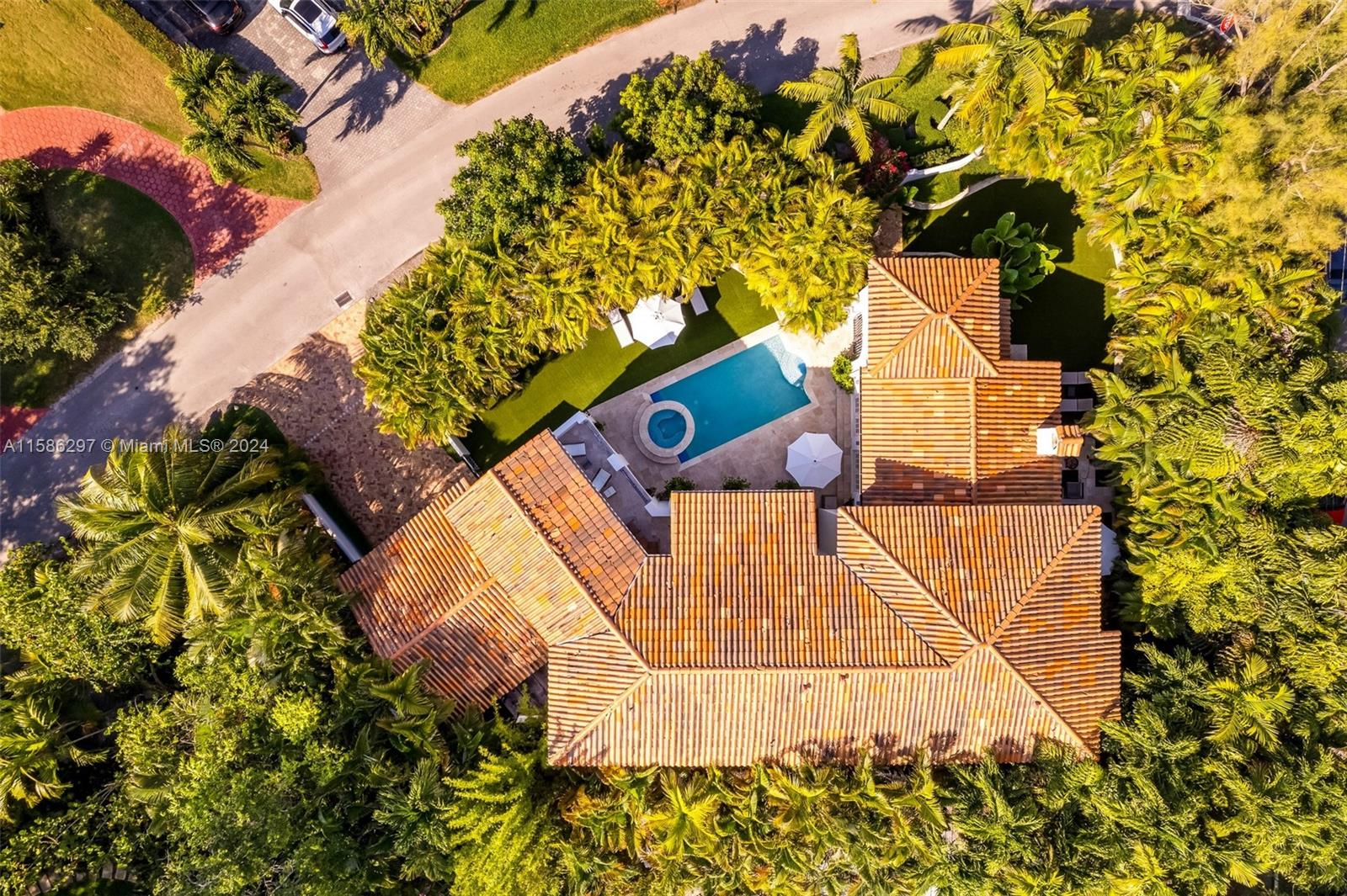 200 Ridgewood Road Coral Gables, FL 33133 - Photo 4 of 70