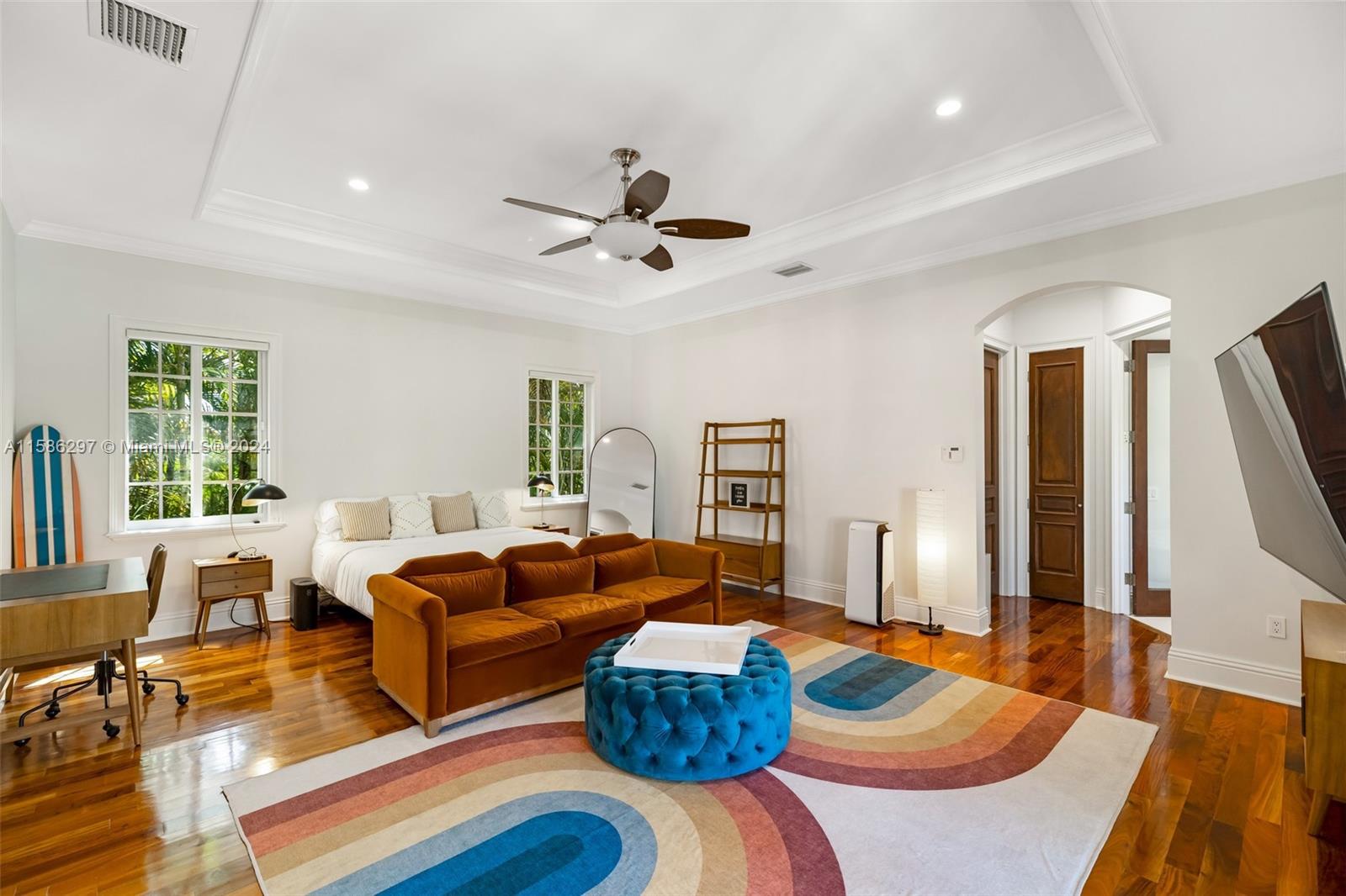 200 Ridgewood Road Coral Gables, FL 33133 - Photo 44 of 70 a living room with furniture and a large window