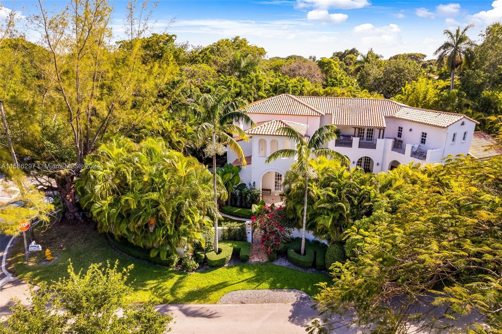 200 Ridgewood Road Coral Gables, FL 33133 - Photo 64 of 70 a aerial view of a house with a yard basket ball court and outdoor seating