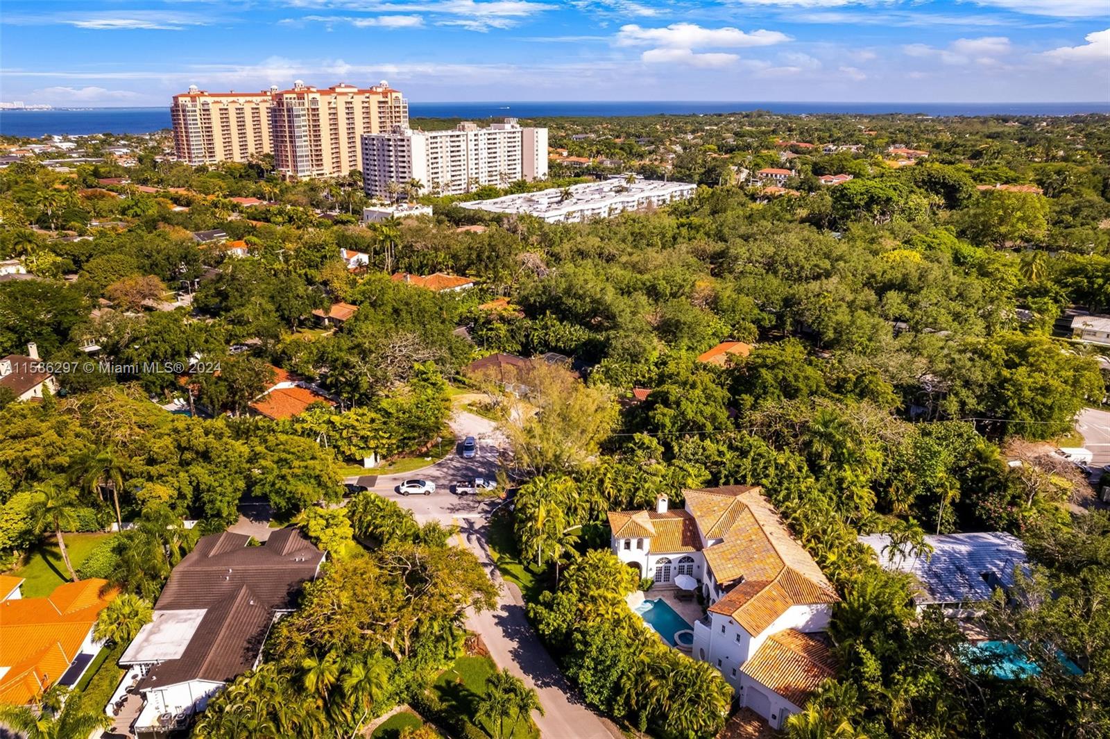 200 Ridgewood Road Coral Gables, FL 33133 - Photo 69 of 70 a view of a city