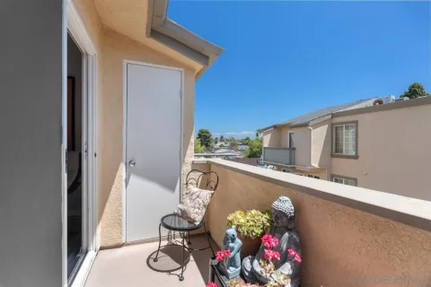 $649,000 | 5402 Balboa Arms Drive, Unit 415, San Diego, CA 92117