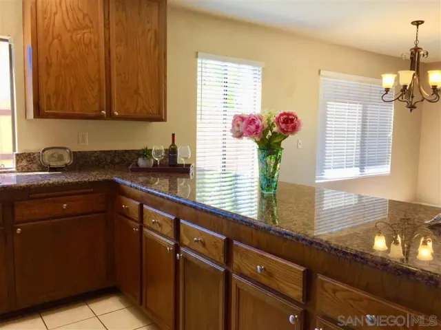 $5,200 | 10187 Avenida Magnifica, San Diego, CA 92131