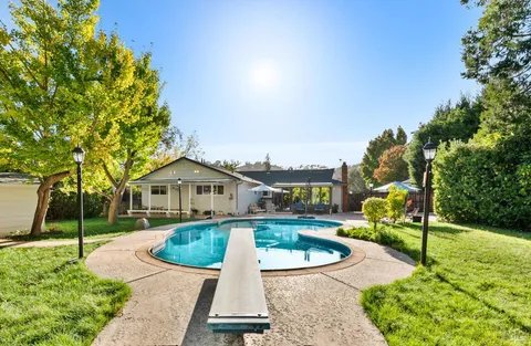 $929,000 | 477 Meadowview Court, Vacaville, CA 95688
