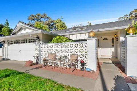 $929,000 | 477 Meadowview Court, Vacaville, CA 95688