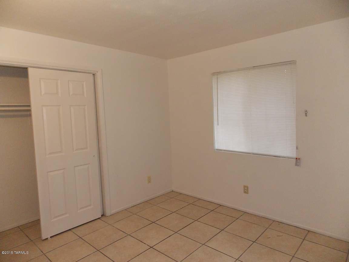 380 West Lerdo Road Tucson, AZ 85756 - Photo 13 of 20 Gallery Image 13