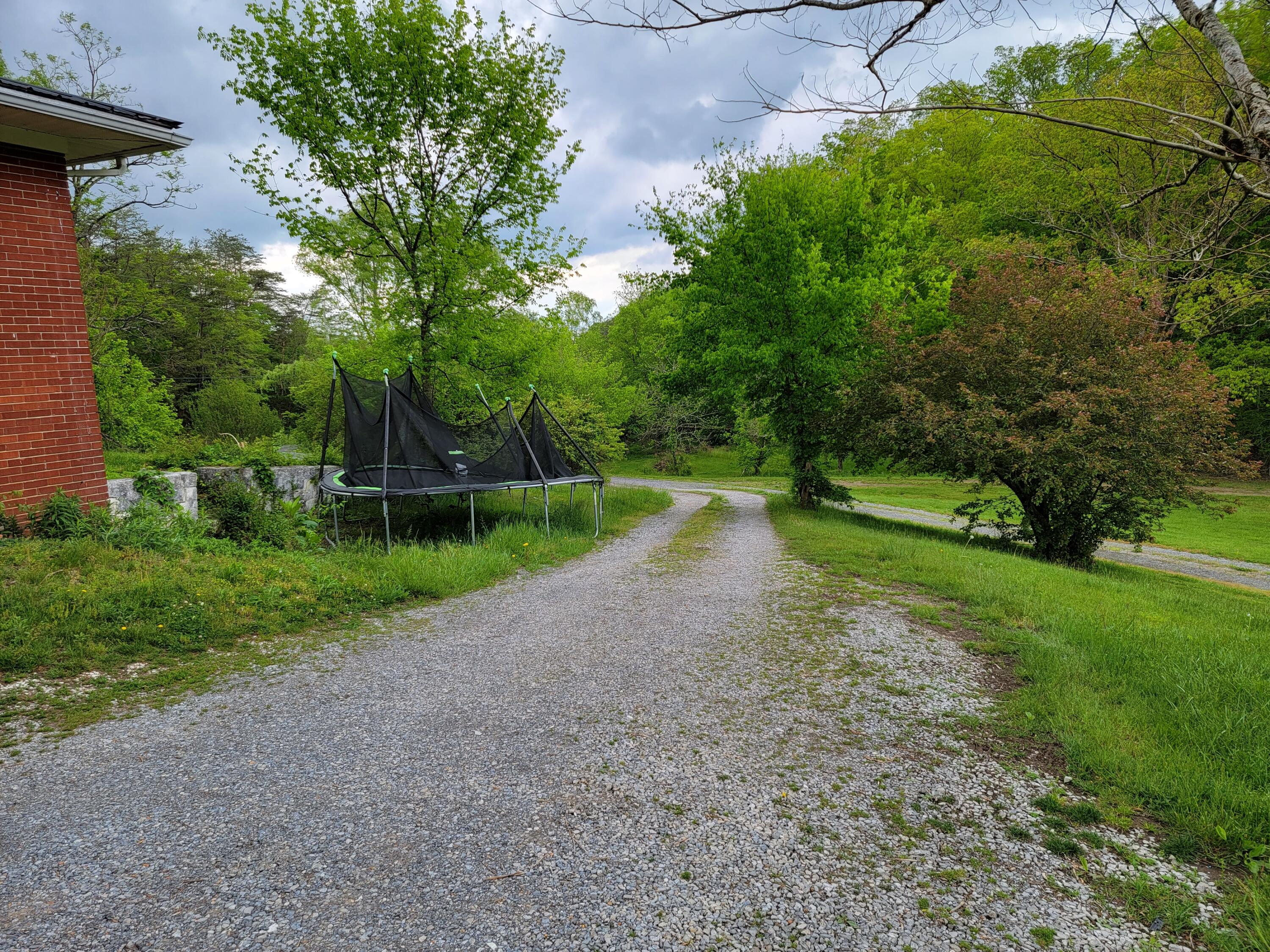 355 New Cave Church Road Newport, TN 37821 - Photo 2 of 19 Pic 5 -New Cave