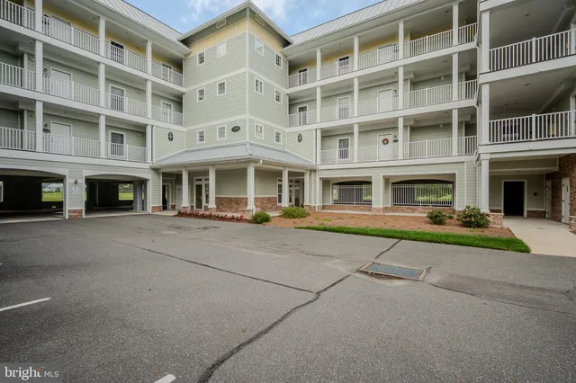 $435,000 | 33580 Windswept Drive, Unit 4307, Millsboro, DE 19966