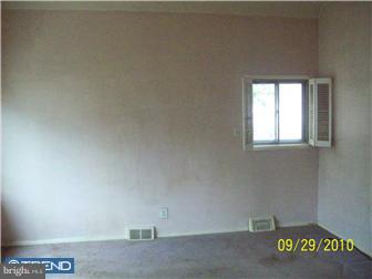136 Juniper Road Havertown, PA 19083 - Photo 2 of 12