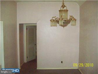 136 Juniper Road Havertown, PA 19083 - Photo 3 of 12