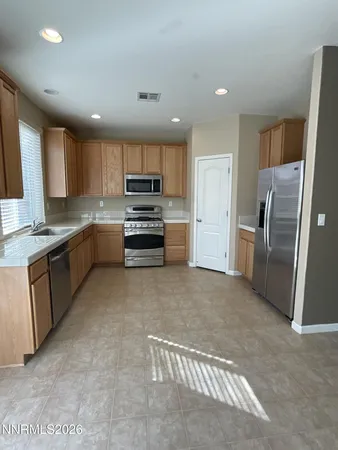 $2,750 | 7240 Windswept Loop, Sparks, NV 89436