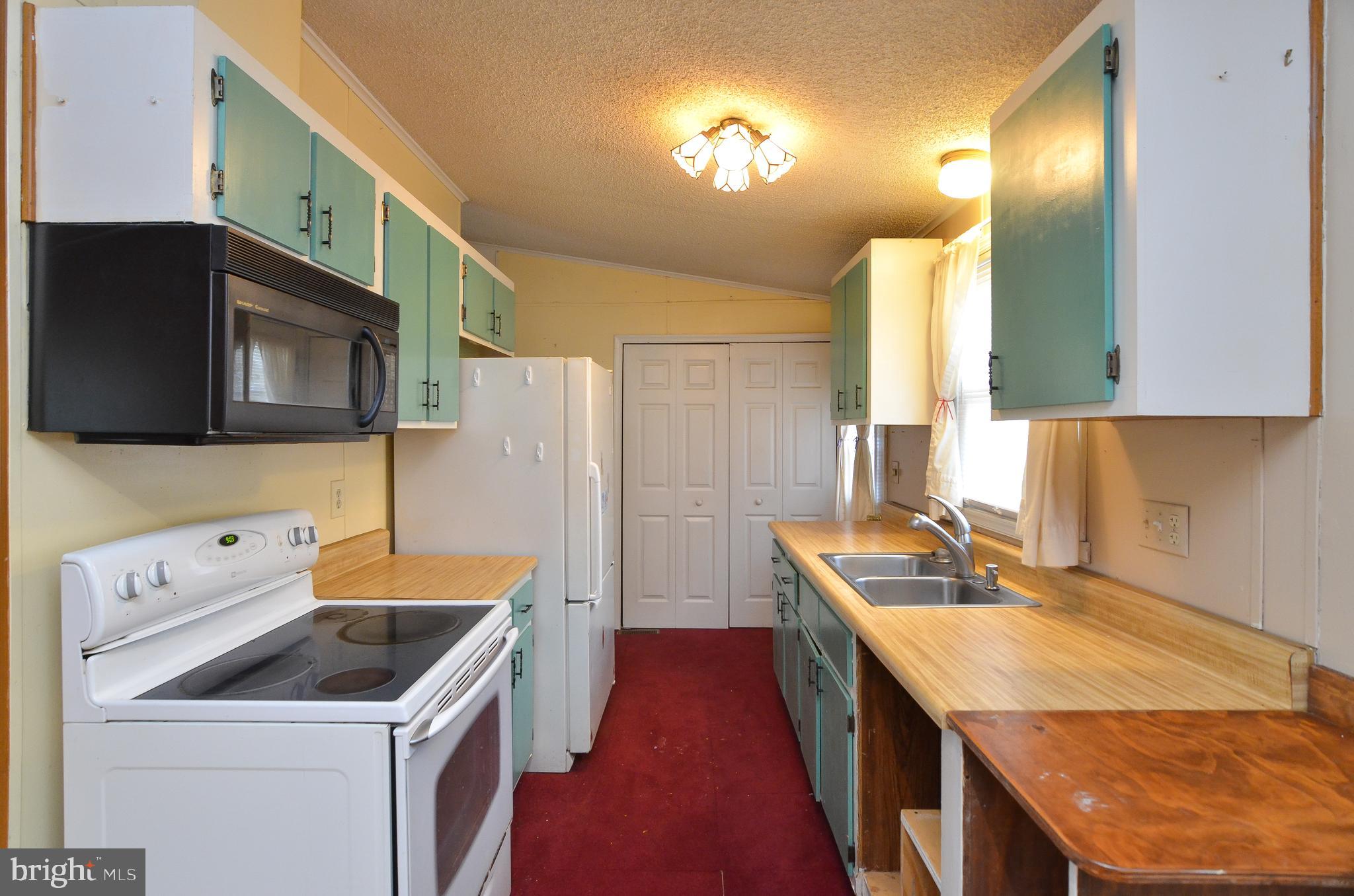 441 Blackwell Road Colonial Beach, VA 22443 - Photo 7 of 22 Kitchen