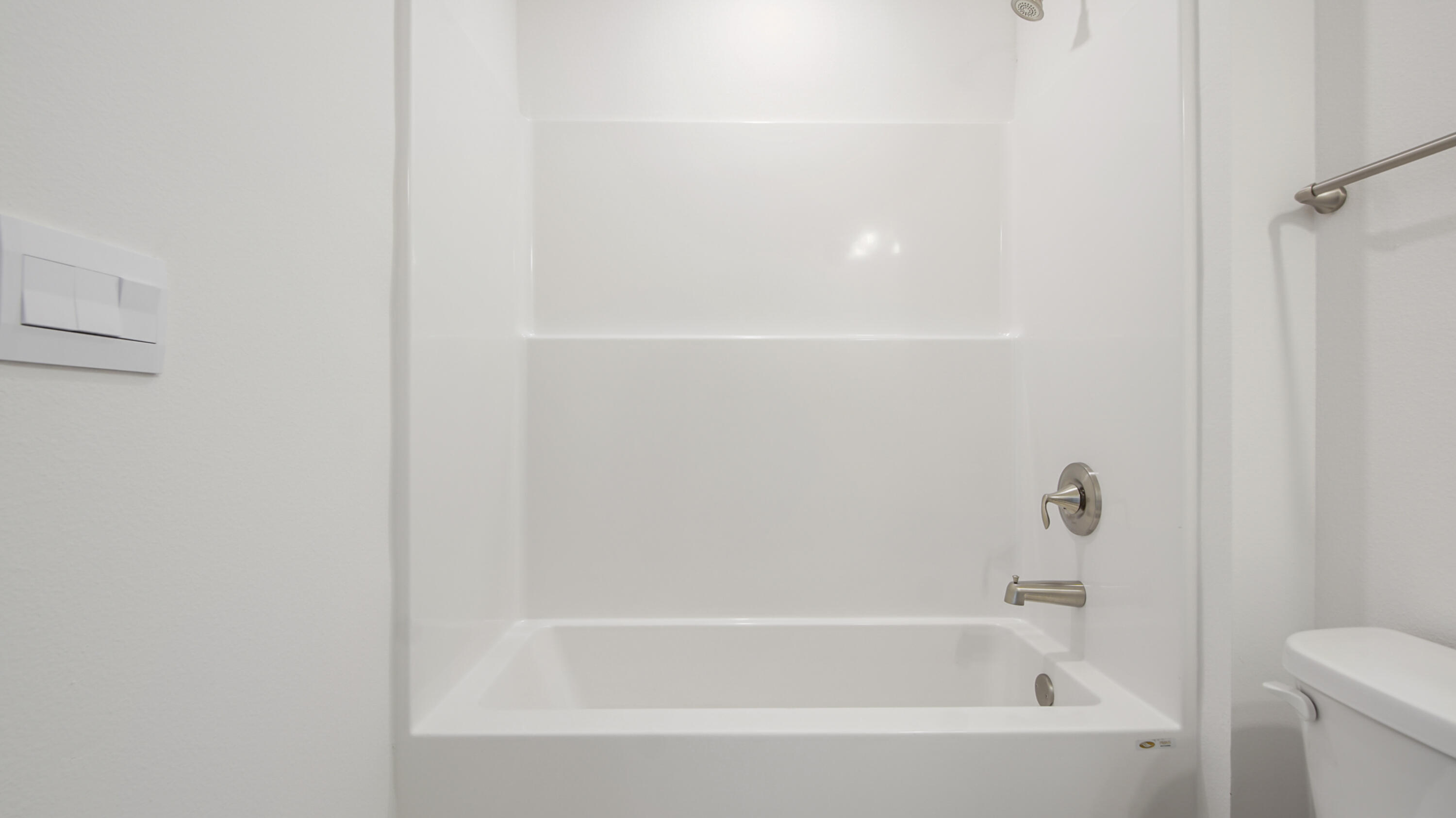 44 Phoenix Street Santa Rosa Beach, FL 32459 - Photo 35 of 37 a bathroom with a bathtub