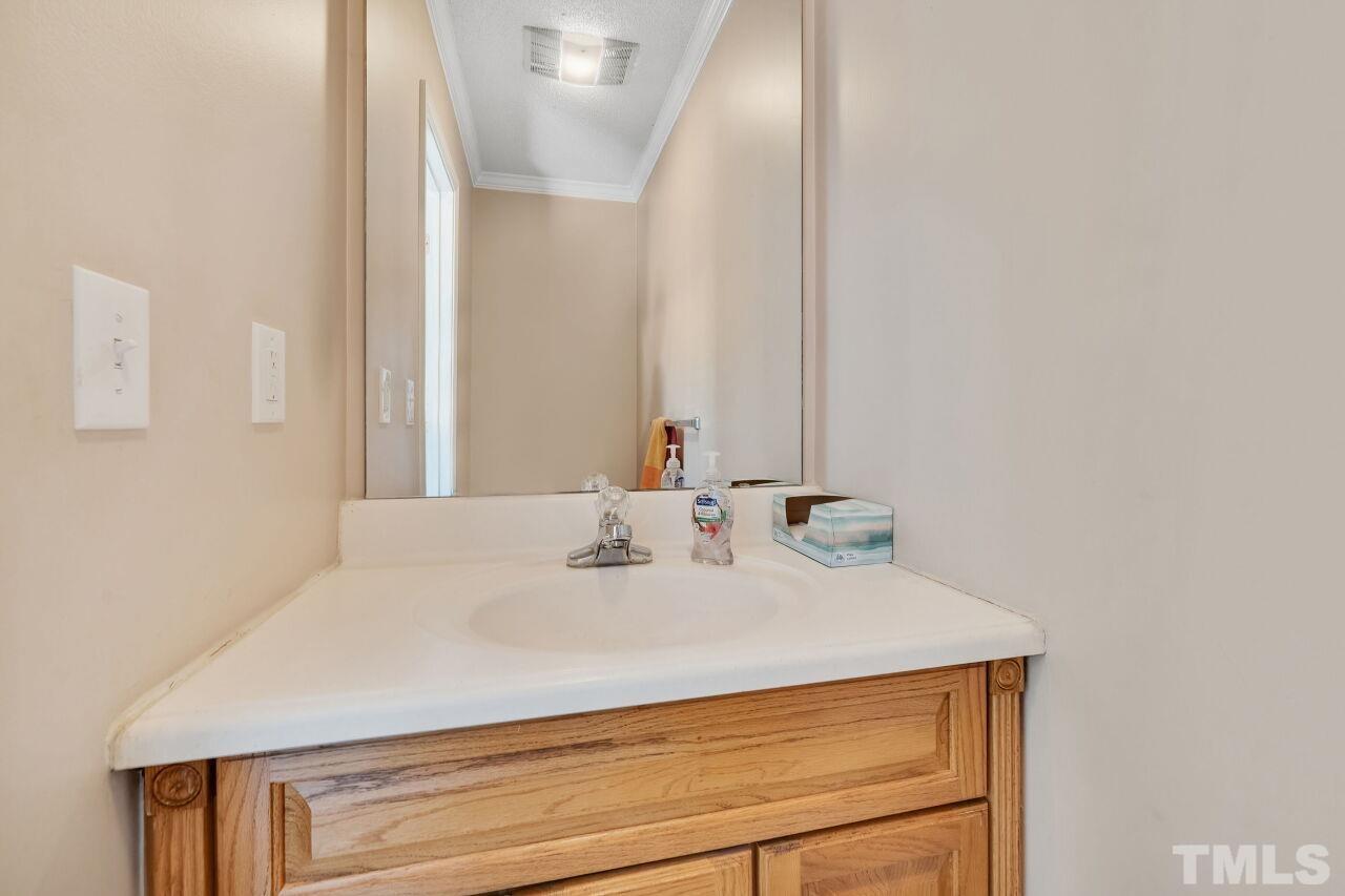 234 Ruby Ridge Road Durham, NC 27703 - Photo 8 of 25 Gallery Image 8
