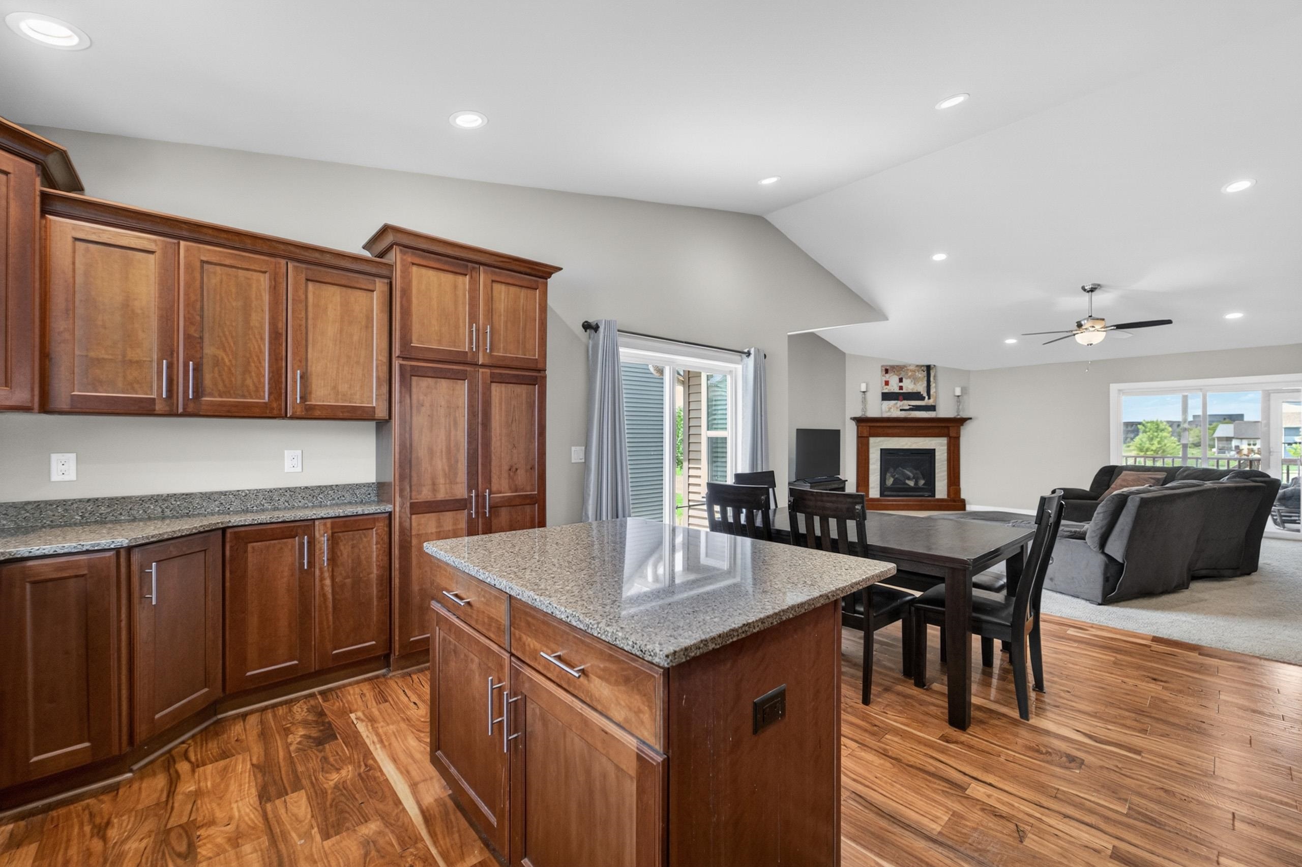 2846 Hazelnut Trail Sun Prairie, WI 53590 - Photo 3 of 39