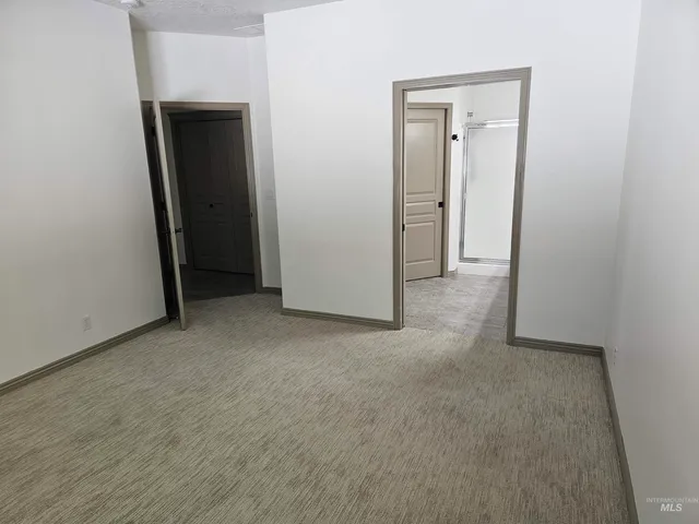 $419,900 | 336 South Golden Eagle Lane, Eagle, ID 83616