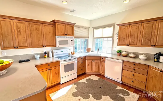 $419,900 | 336 South Golden Eagle Lane, Eagle, ID 83616