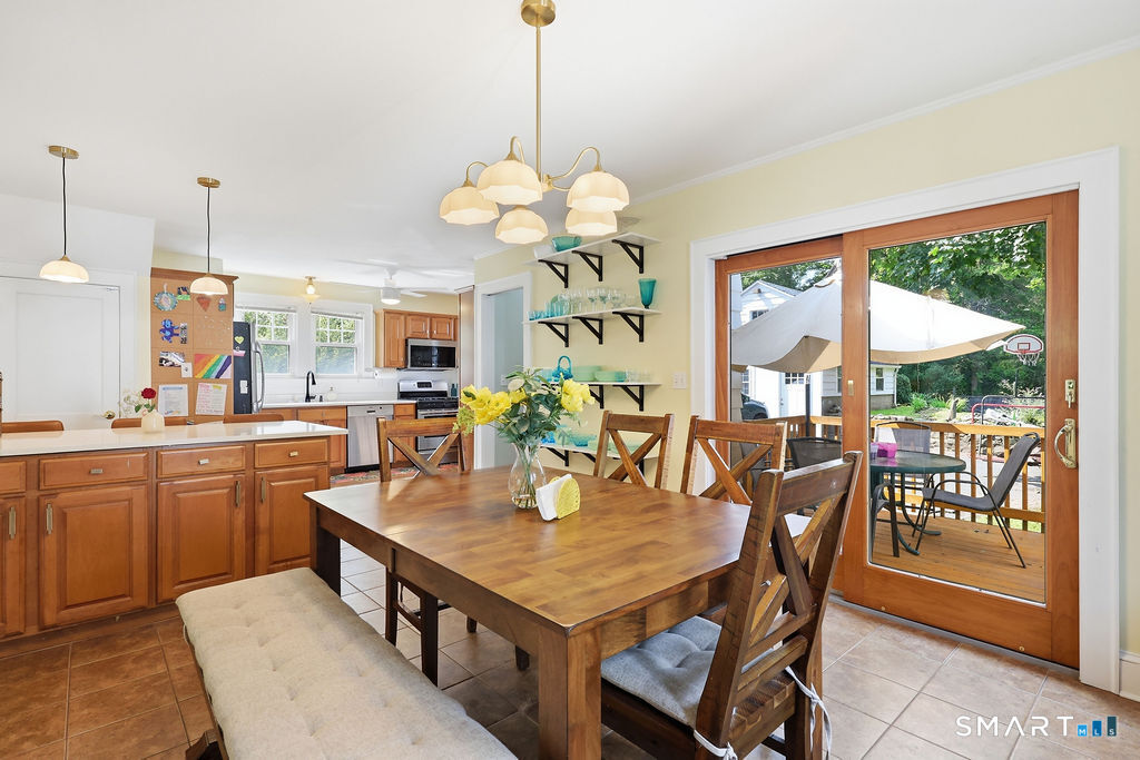61 Robbins Road Berlin, CT 06037 - Photo 9 of 34 Gallery Image 9