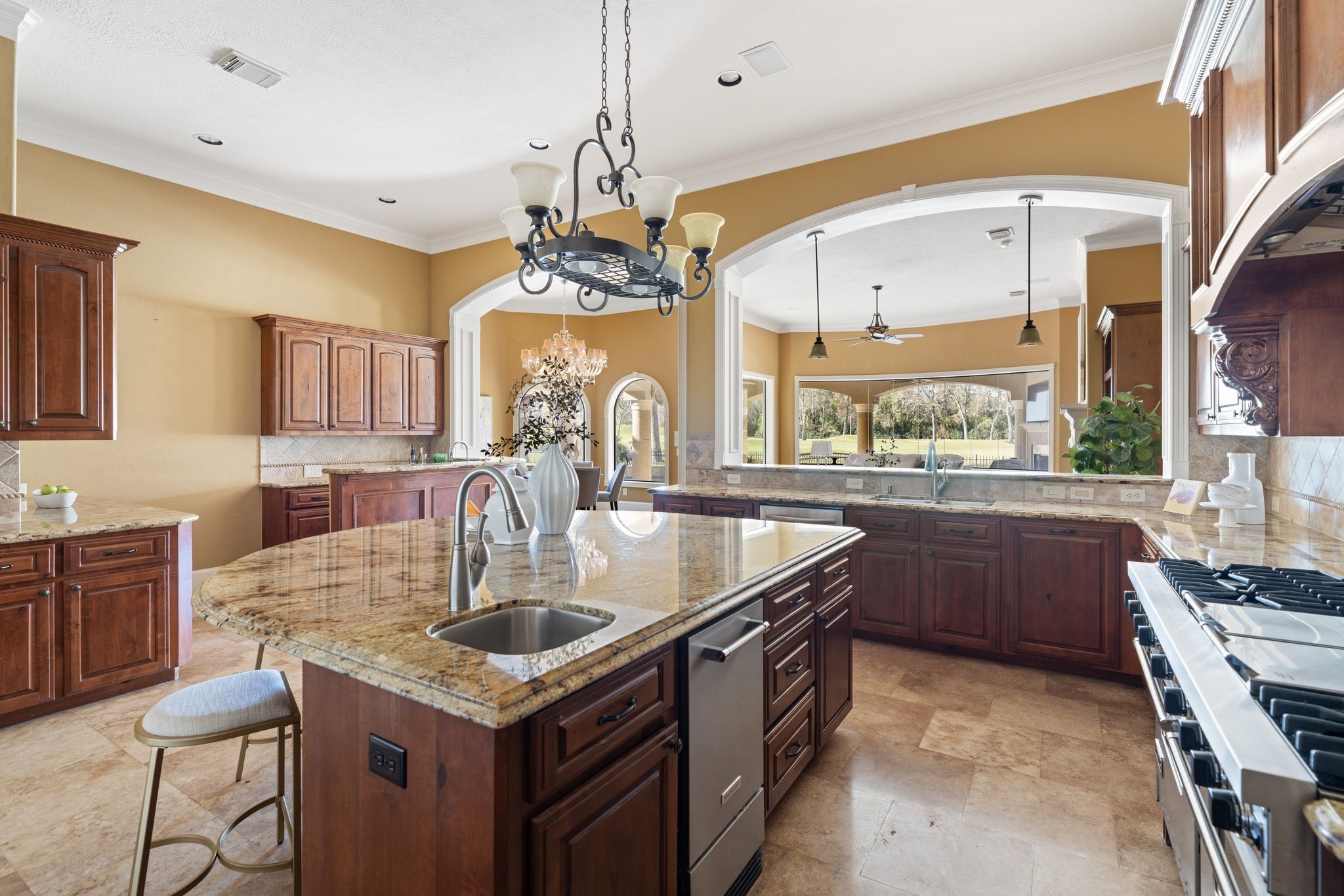 16502 Glorietta Turn Houston, TX 77068 - Photo 12 of 50