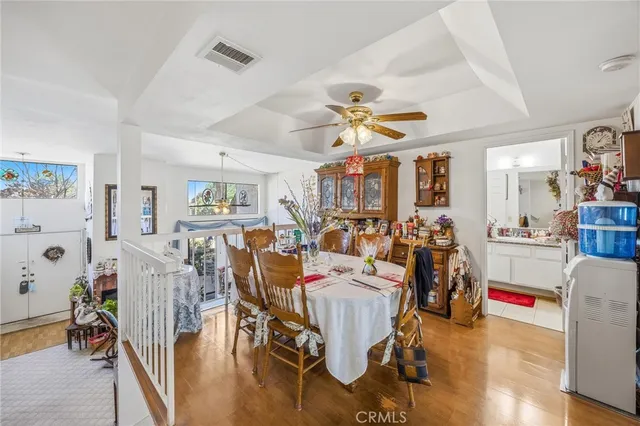 a view of a livingroom and dining room