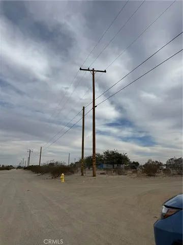 $65,000 | 13575 Hacienda Road, Phelan, CA 92371