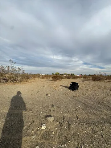 $65,000 | 13575 Hacienda Road, Phelan, CA 92371