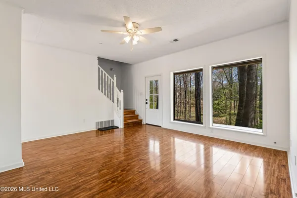 $475,000 | 8730 College Road, Olive Branch, MS 38654