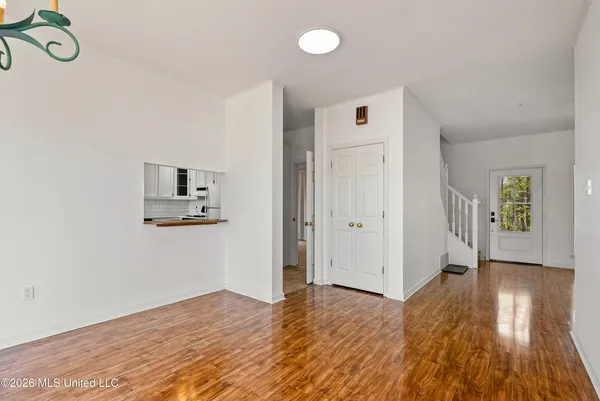 $475,000 | 8730 College Road, Olive Branch, MS 38654