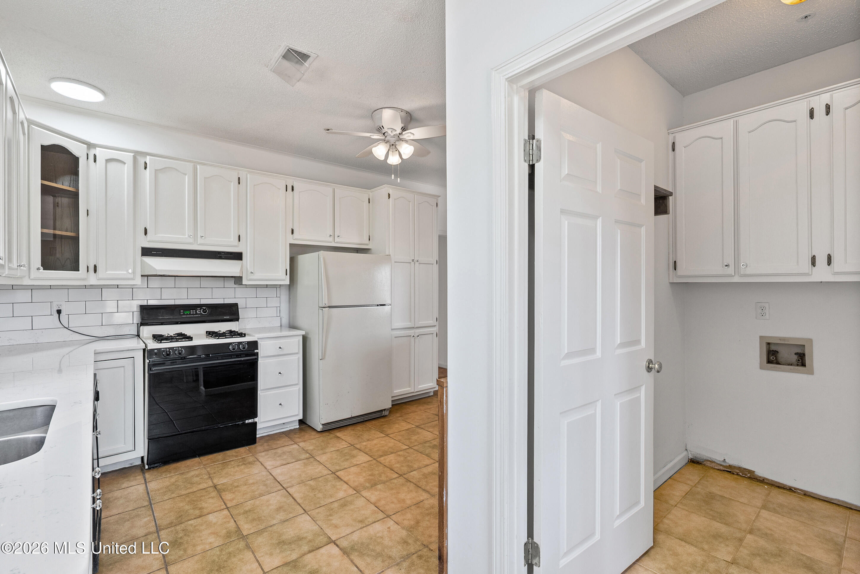 8730 College Road Olive Branch, MS 38654 - Photo 19 of 37 17_dsc07658_print